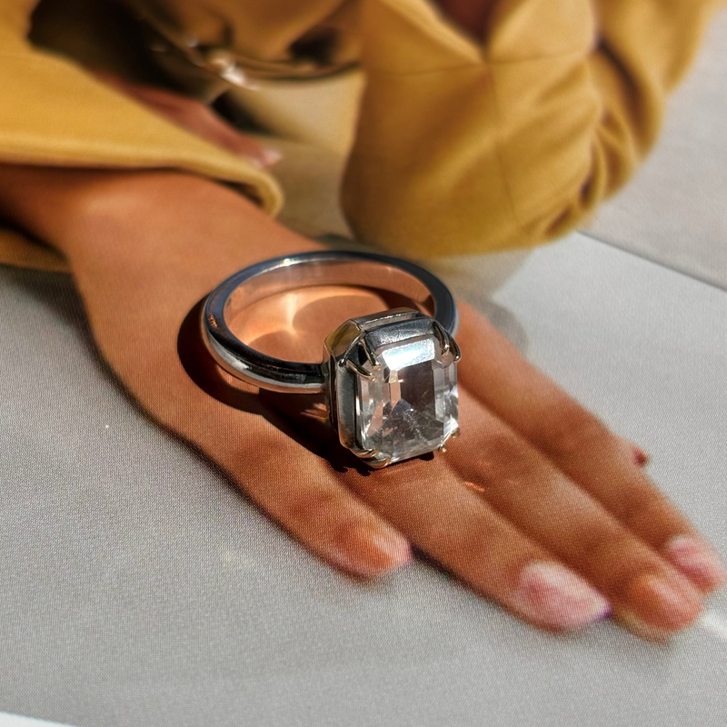 ANILLO TOPACIO BLANCO