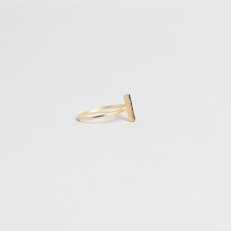 ANILLO PIETRE NERE ENCHAPADO EN ORO